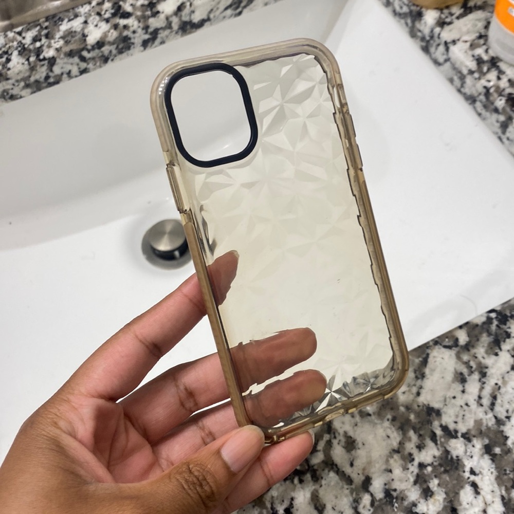 iphone 11 clear textured case